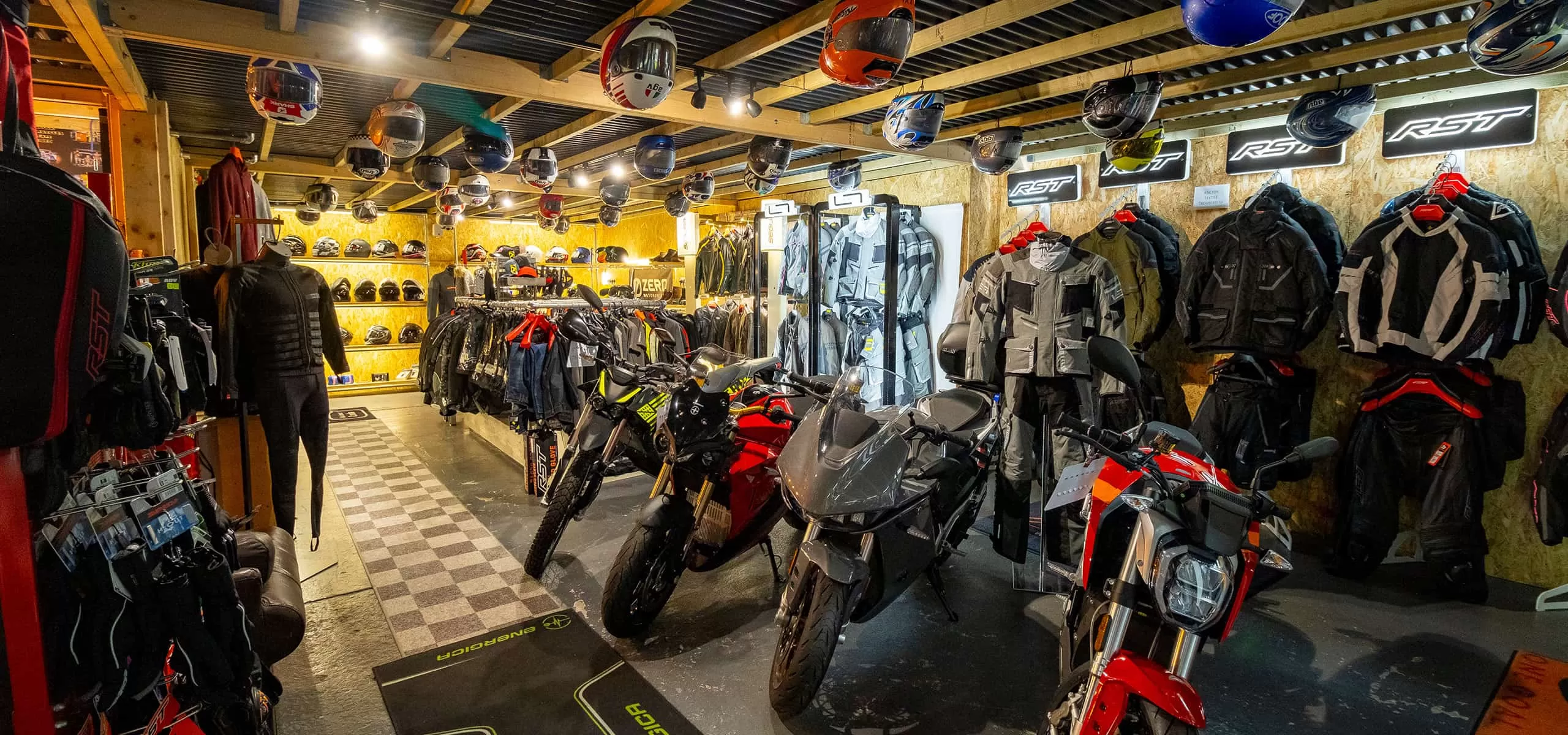 Your new tailor-made shopping experience has arrived at Pidcock Motorcycles